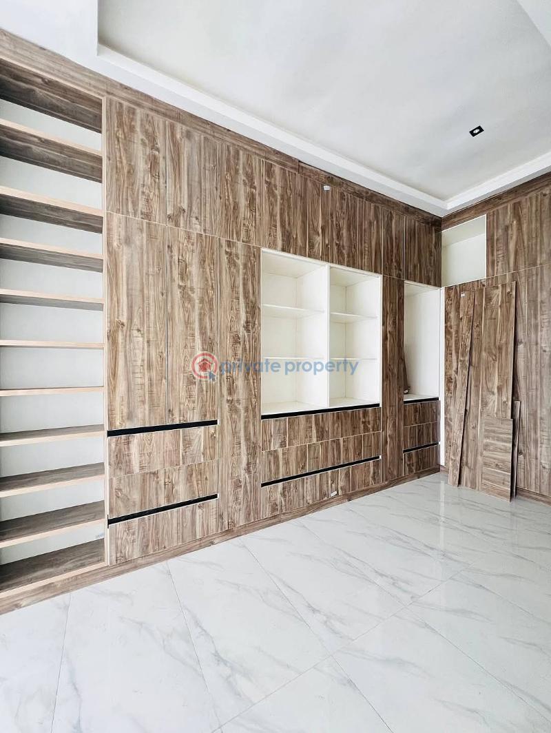 5 bedroom Detached Duplex For Sale Osapa Lekki Lagos - 12