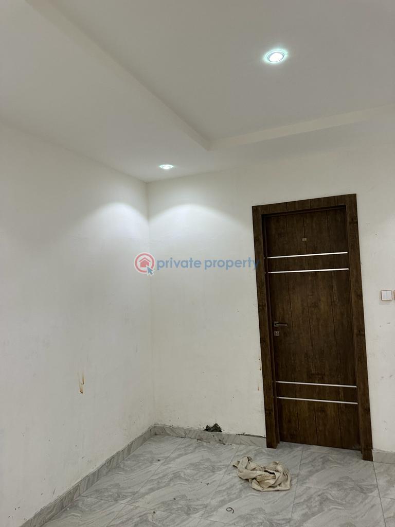 5 bedroom Duplex For Sale Gbagada Lagos - 11