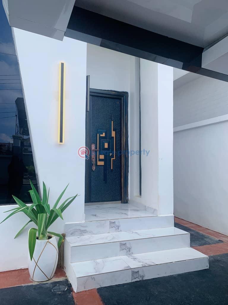 5 bedroom Duplex For Sale Estate Agungi Lekki Lagos - 16