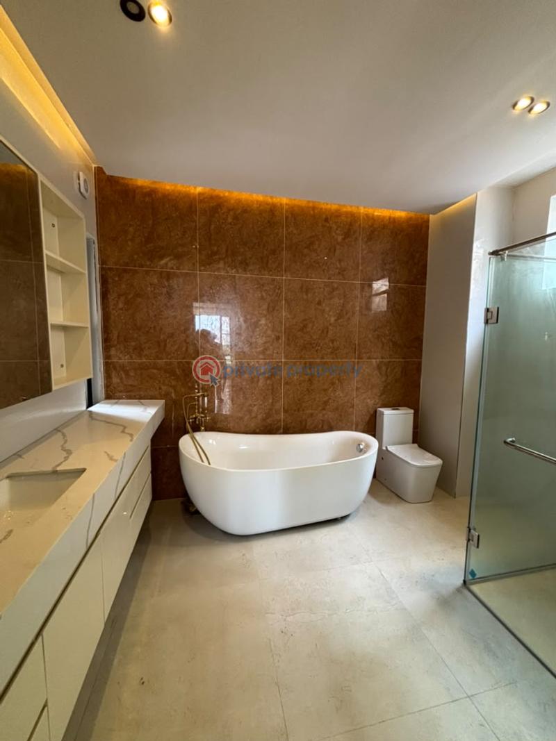 5 bedroom Detached Duplex For Sale Osapa, Lekki Lekki Lagos - 0