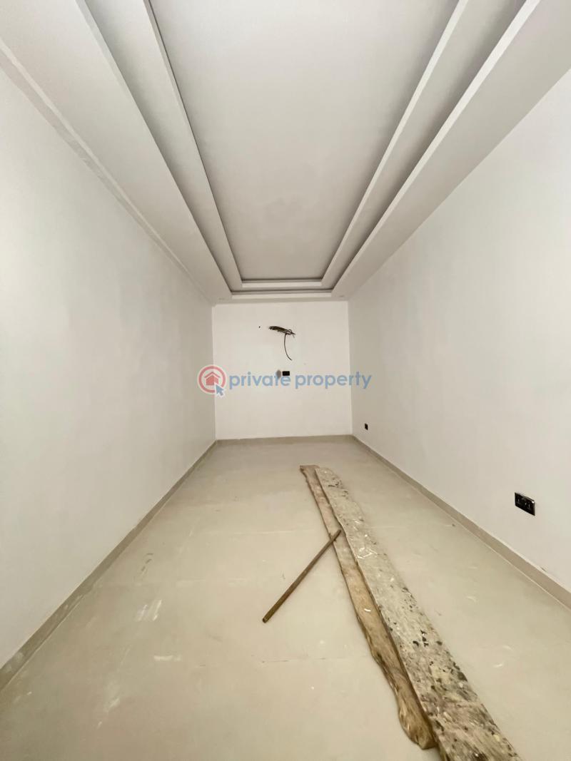 5 bedroom House For Sale Lekki Lagos - 1