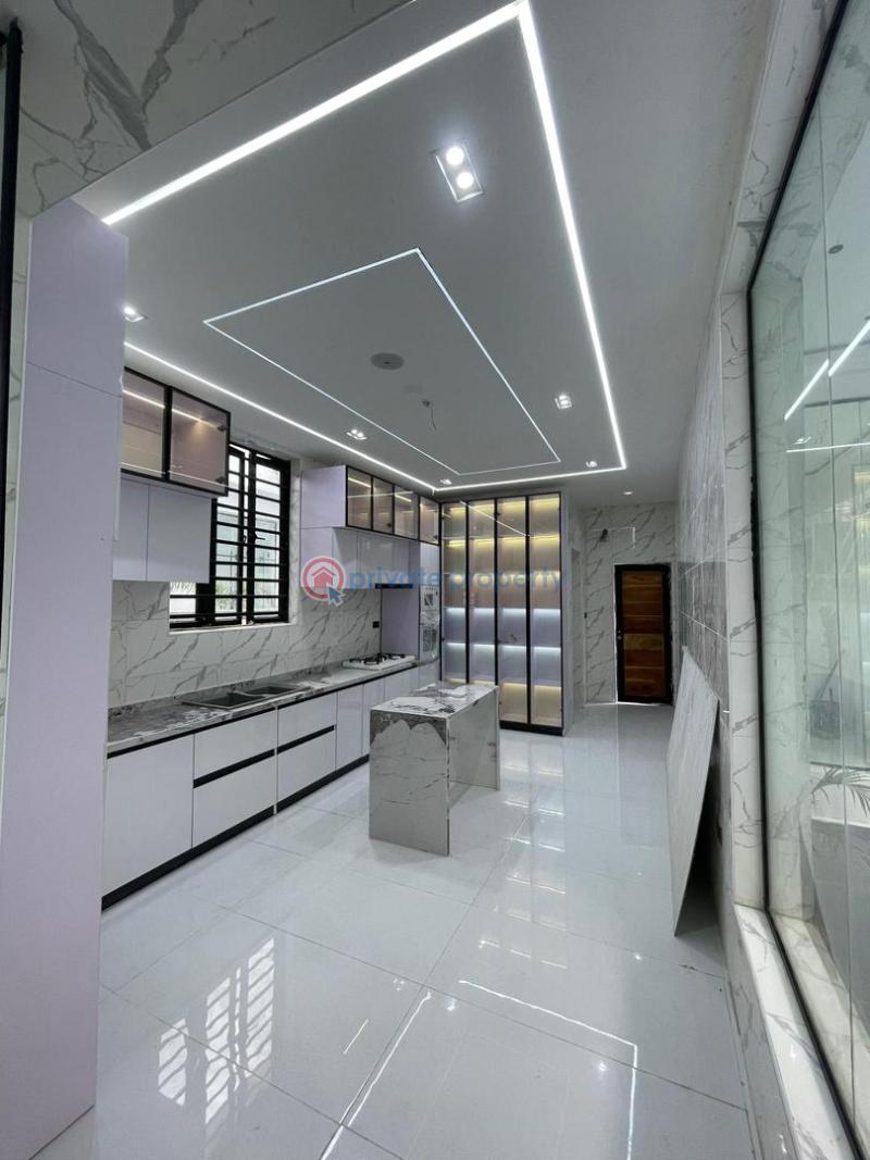 5 bedroom Detached Duplex For Sale Chevron Drive Lekki Lagos - 2