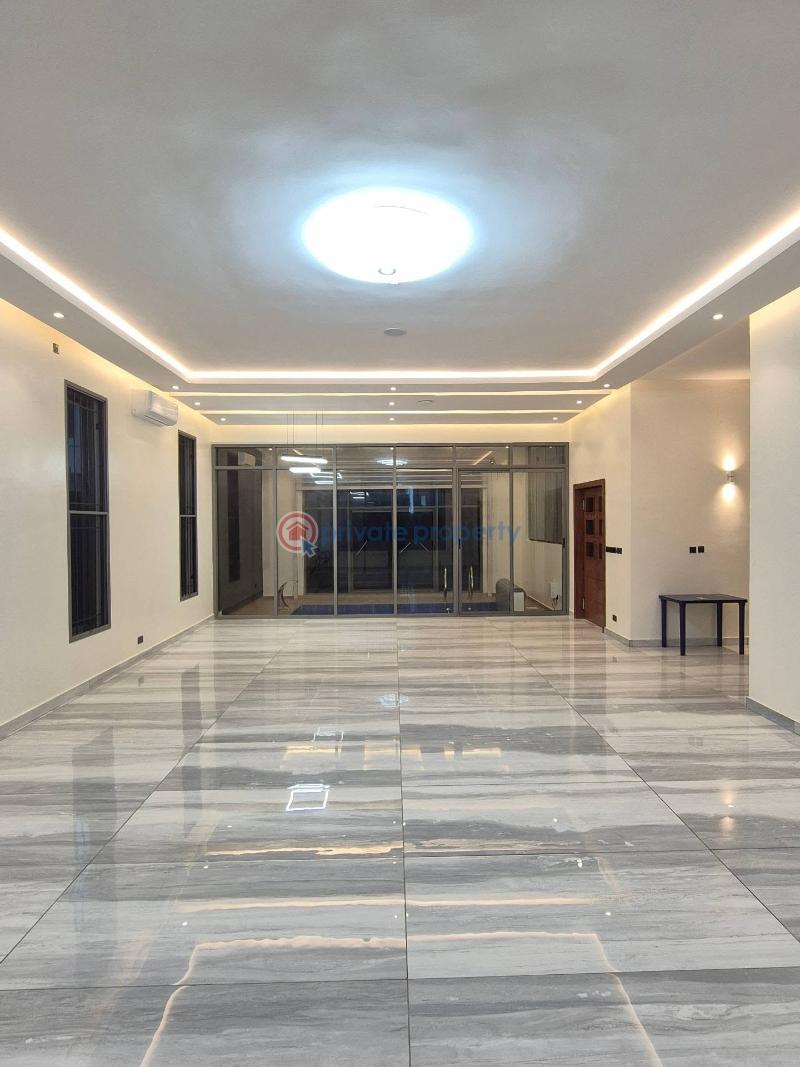 5 bedroom Detached Duplex For Sale Mojisola Onikoyi Estate Lagos - 1