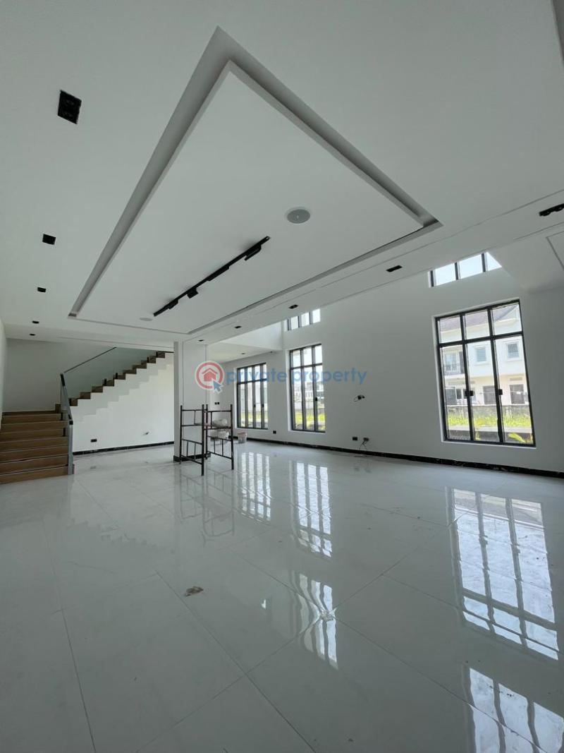5 bedroom Detached Duplex For Sale Lekki Lagos - 1