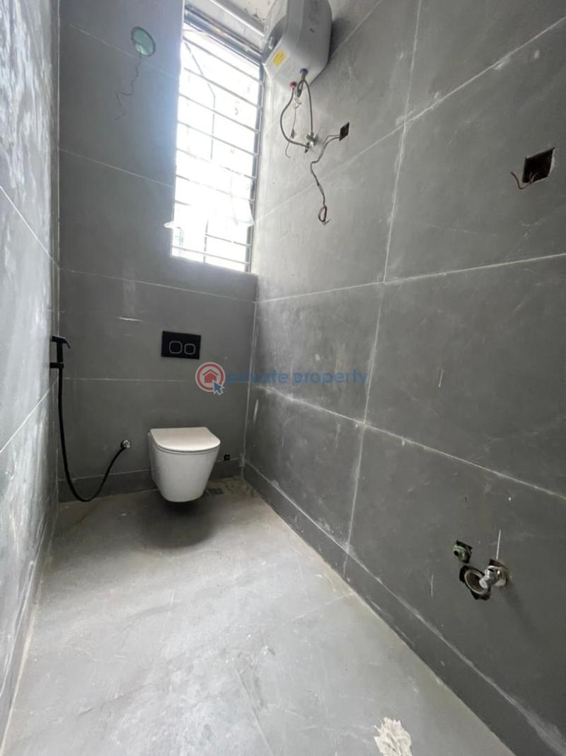 5 bedroom Detached Duplex For Sale Omole Phase 2 Ojodu Lagos - 4