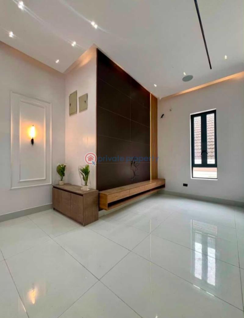 5 bedroom Detached Duplex For Sale Ikota Lekki Lagos - 3