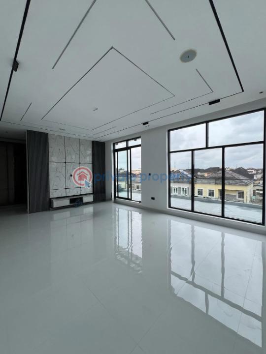 5 bedroom Detached Duplex For Sale Chevron Lekki Lagos - 1