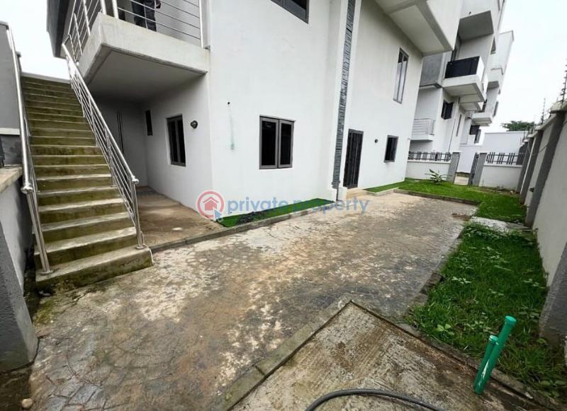 5 bedroom Detached Duplex For Sale Wuye Abuja Phase 2  - 2