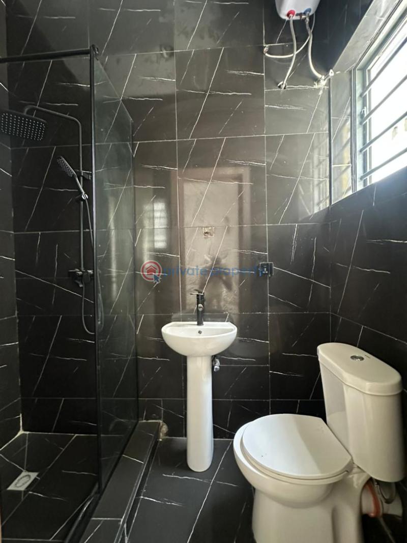 5 bedroom Detached Duplex For Sale Victoria Garden City Lekki Lagos - 5