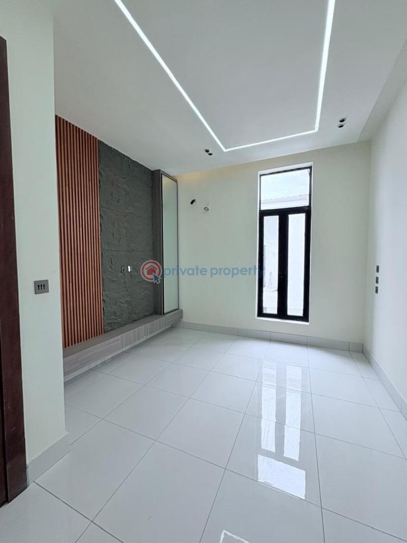5 bedroom Detached Duplex For Sale Chevron Drive Lekki Lagos - 0