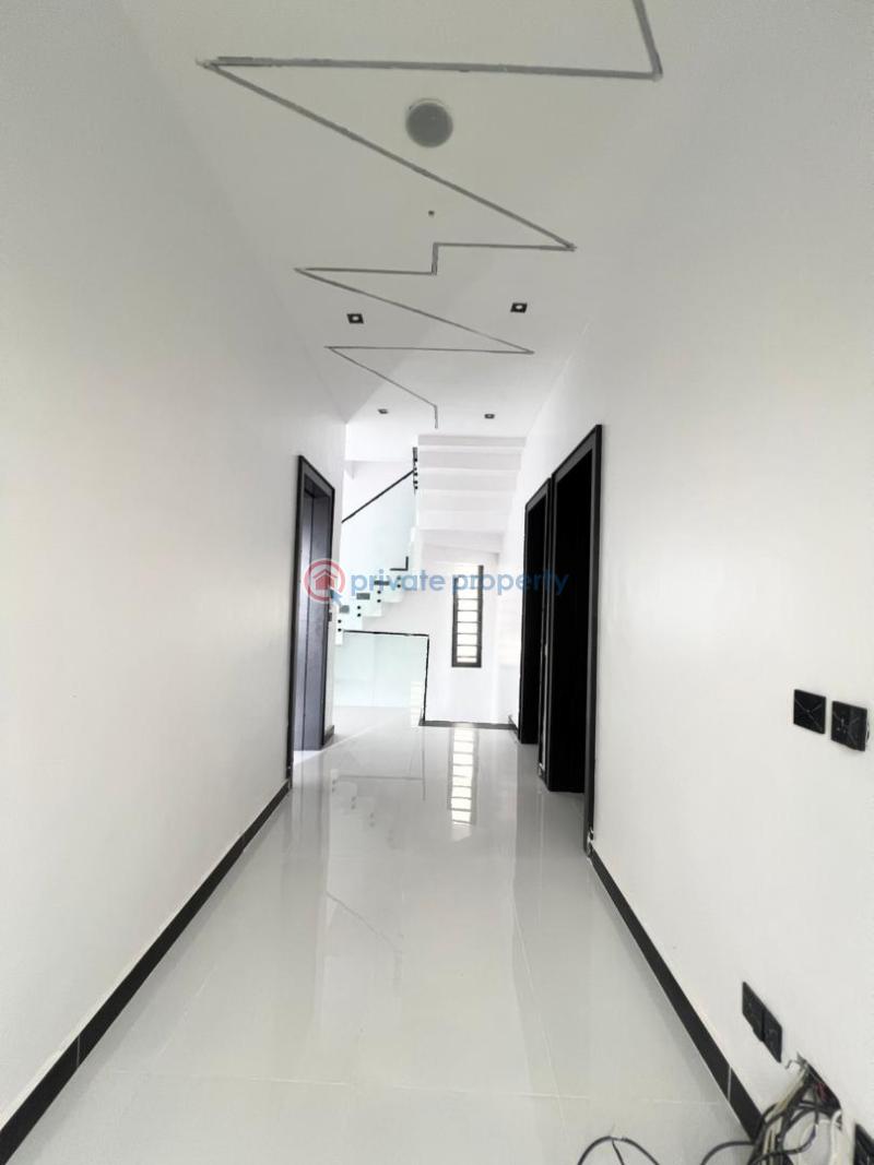 5 bedroom Detached Duplex For Sale Ologolo Lekki Lagos - 3
