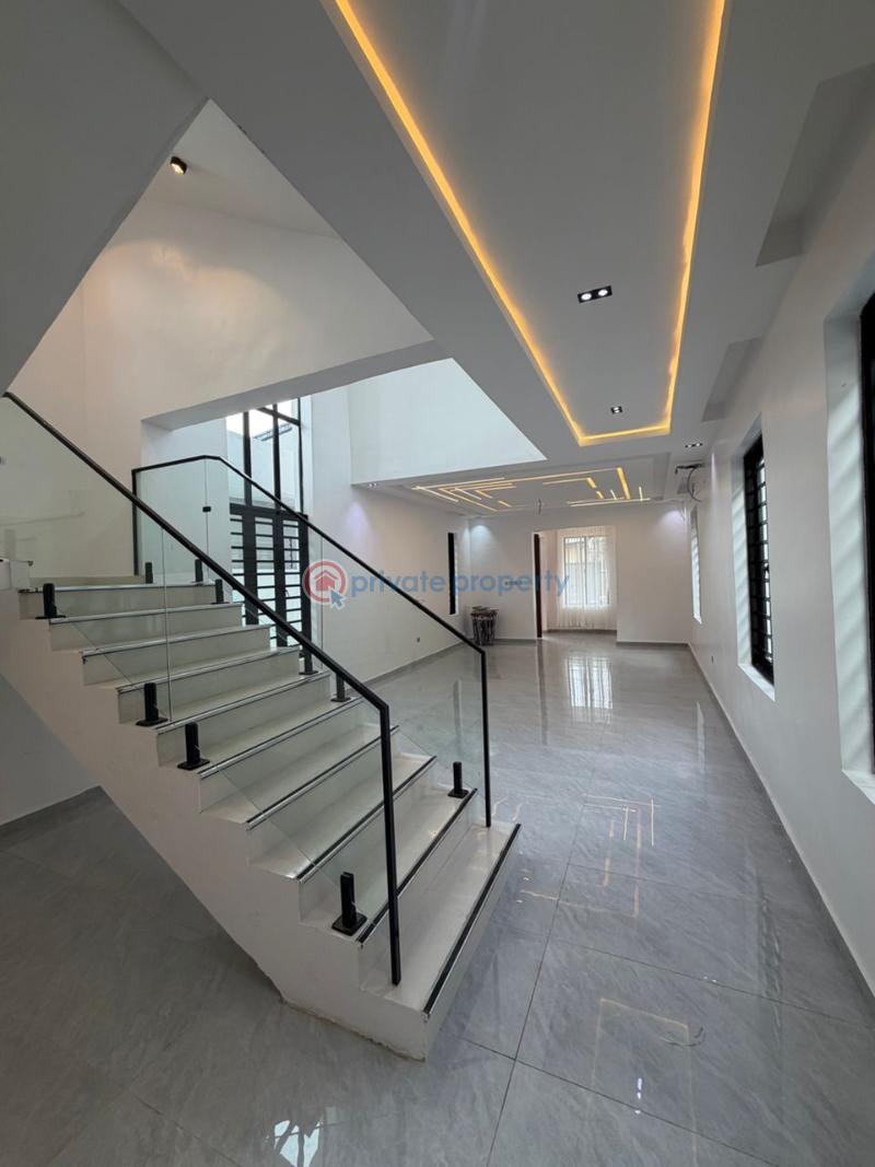 5 bedroom Detached Duplex For Sale Magodo GRA Phase 1 Ojodu Lagos - 2