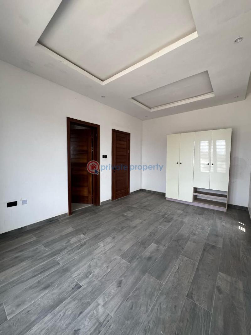 5 bedroom Detached Duplex For Sale Magodo GRA Phase 2 Kosofe/Ikosi Lagos - 2