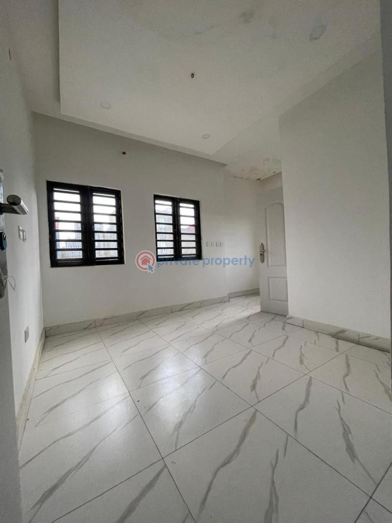 5 bedroom House For Sale Lugbe Abuja Phase 4  - 2