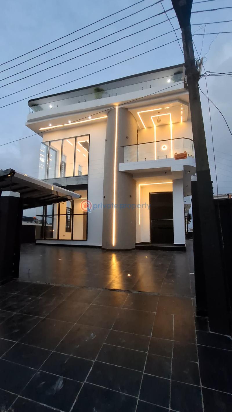 5 bedroom Detached Duplex For Sale Diamond Estate Monastery Road Sangotedo Lagos
