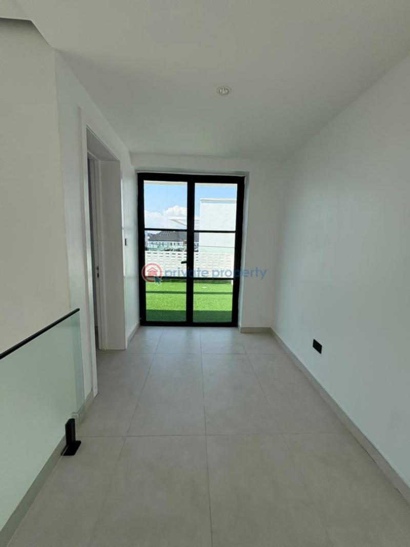 5 bedroom House For Sale Lekki Lagos - 13