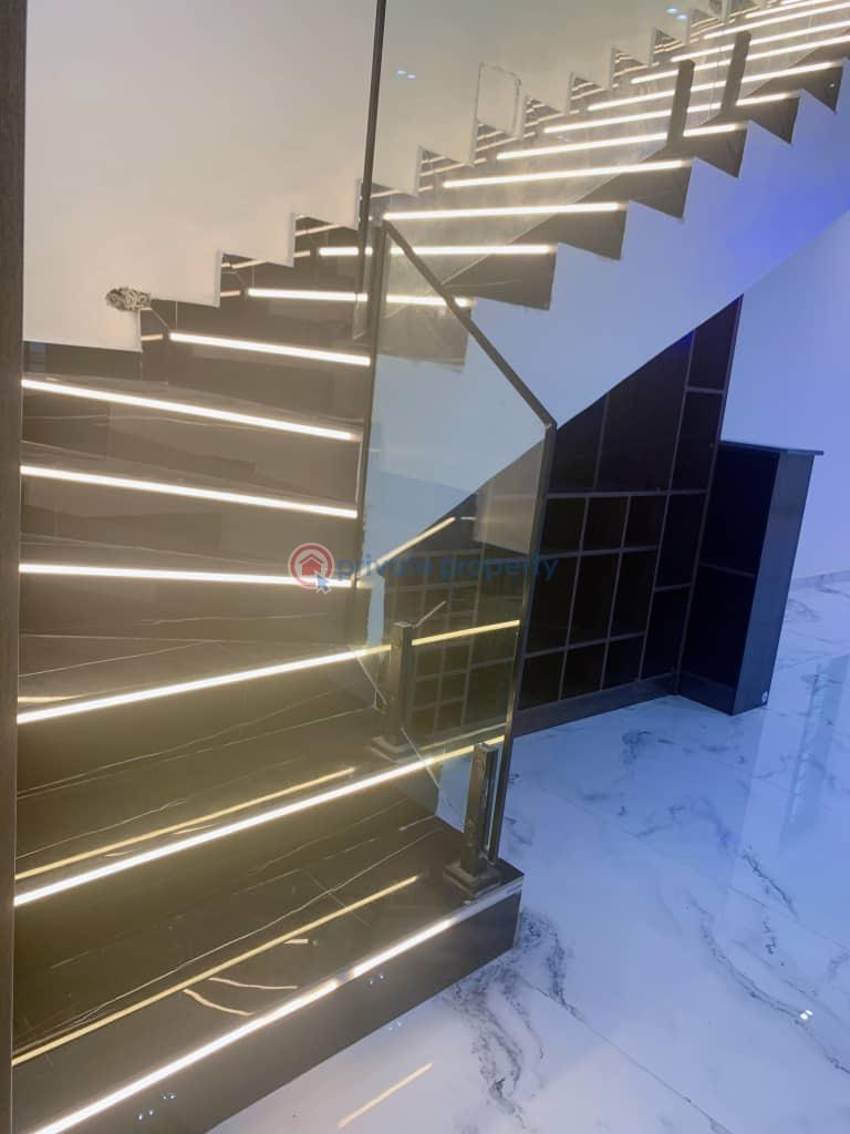 5 bedroom Duplex For Sale Estate Agungi Lekki Lagos - 6