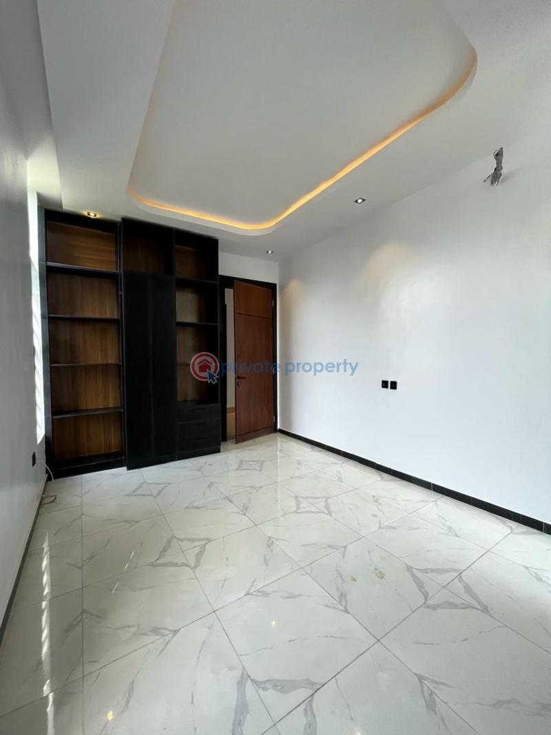 5 bedroom Detached Duplex For Sale Estate Lekki Expressway Lagos - 9