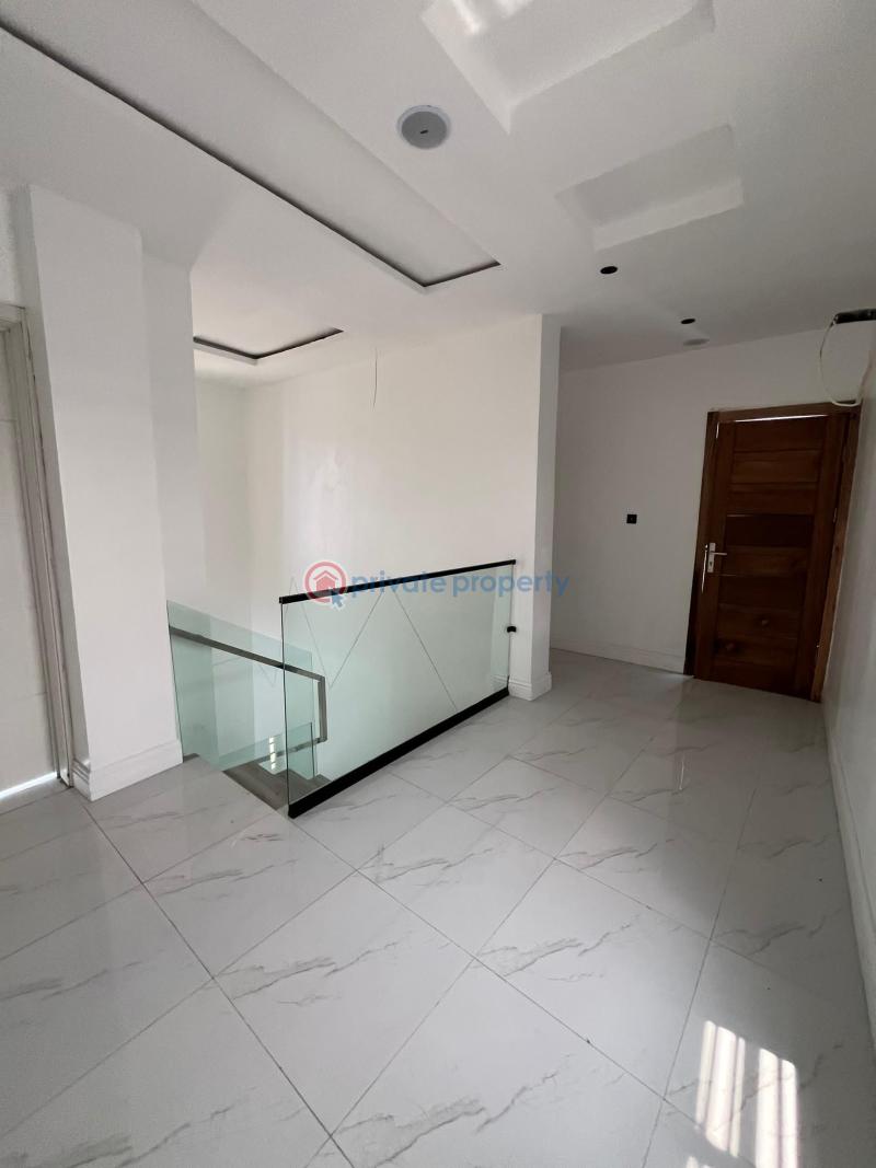 5 bedroom Detached Duplex For Sale Chevron Drive Lekki Lagos - 4
