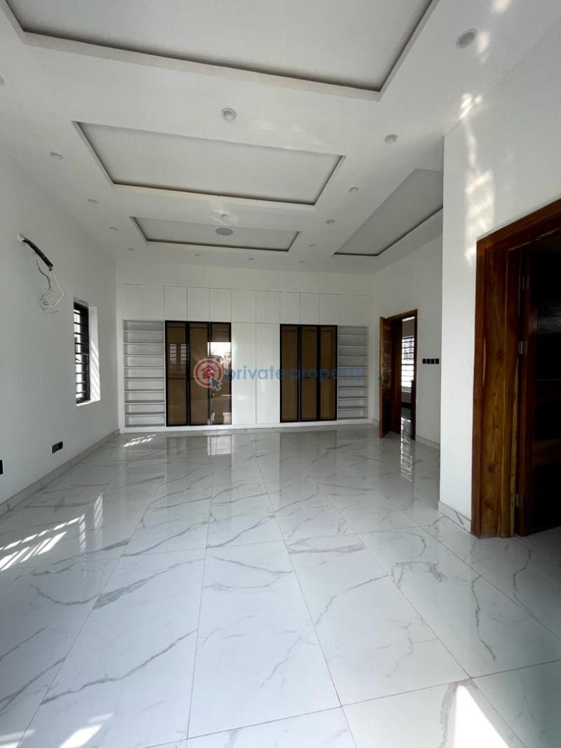 5 bedroom Detached Duplex For Sale Chevron Drive Lekki Lagos - 5