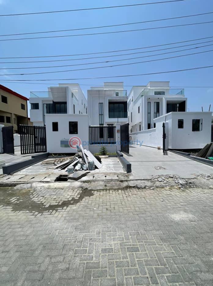 5 bedroom Block Of Flats For Sale Estate Lekki Phase 1 Lagos
