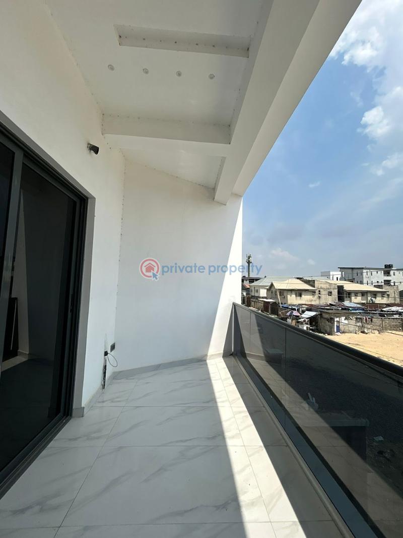 5 bedroom Detached Duplex For Sale Ologolo Lekki Lagos - 6