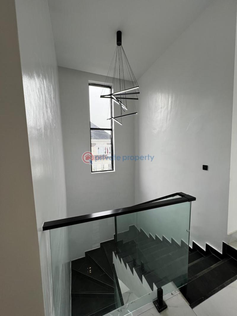 5 bedroom Detached Duplex For Sale Ikota Lekki Lagos - 3