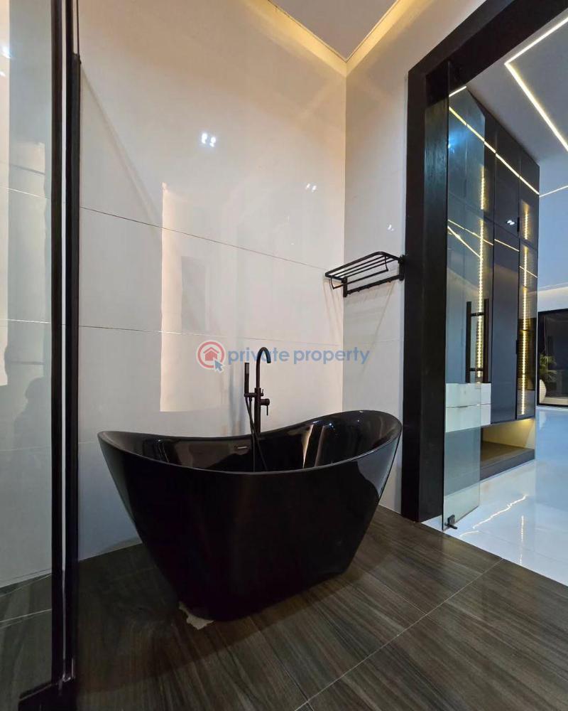 5 bedroom Detached Duplex For Sale Idado Lekki Lagos - 2