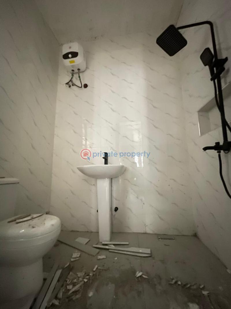 5 bedroom Detached Duplex For Sale Osapa London Lekki Lagos - 1