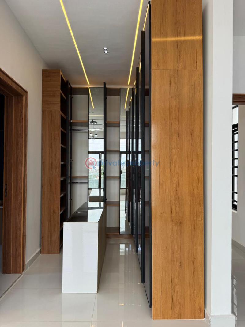 5 bedroom Detached Duplex For Sale Lekki Lagos - 1