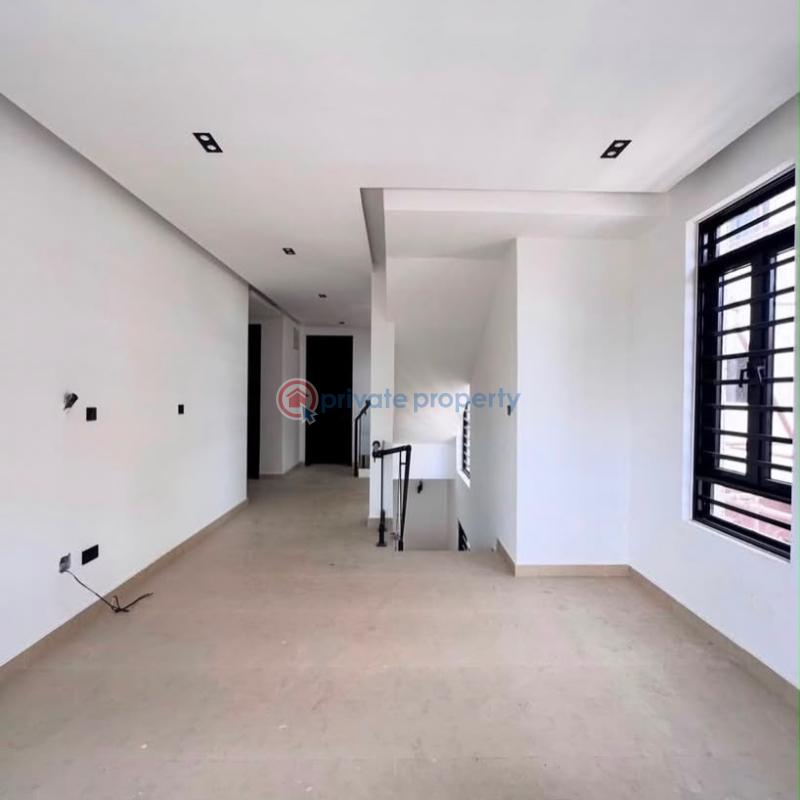 5 bedroom Detached Duplex For Sale Lekki Phase 1 Lagos - 3