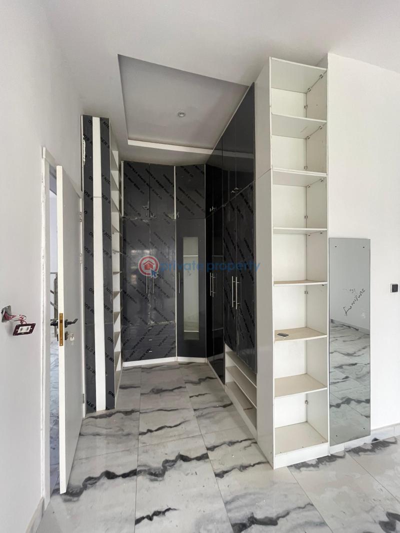 5 bedroom Self Contain For Sale Sangotedo Ajah Lagos - 6