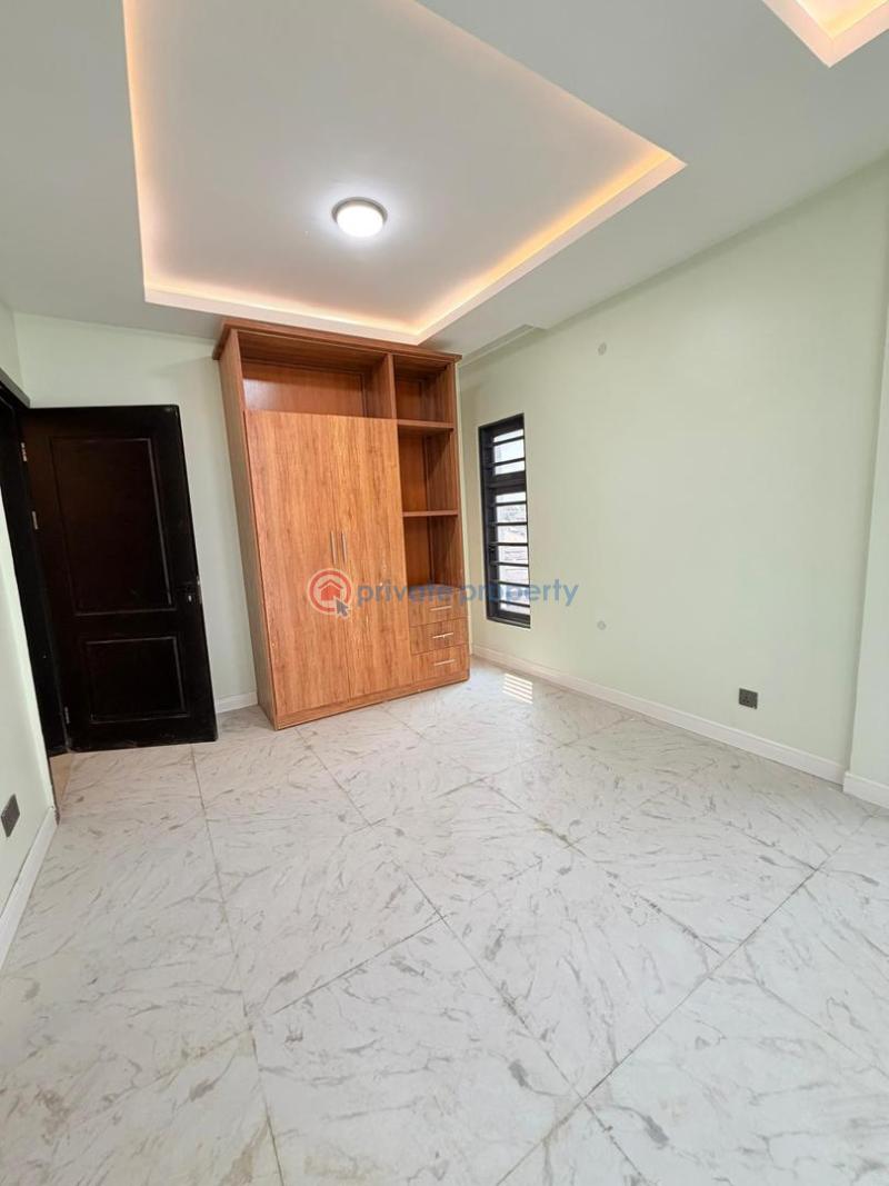 5 bedroom Detached Duplex For Sale Maryland Lagos - 2