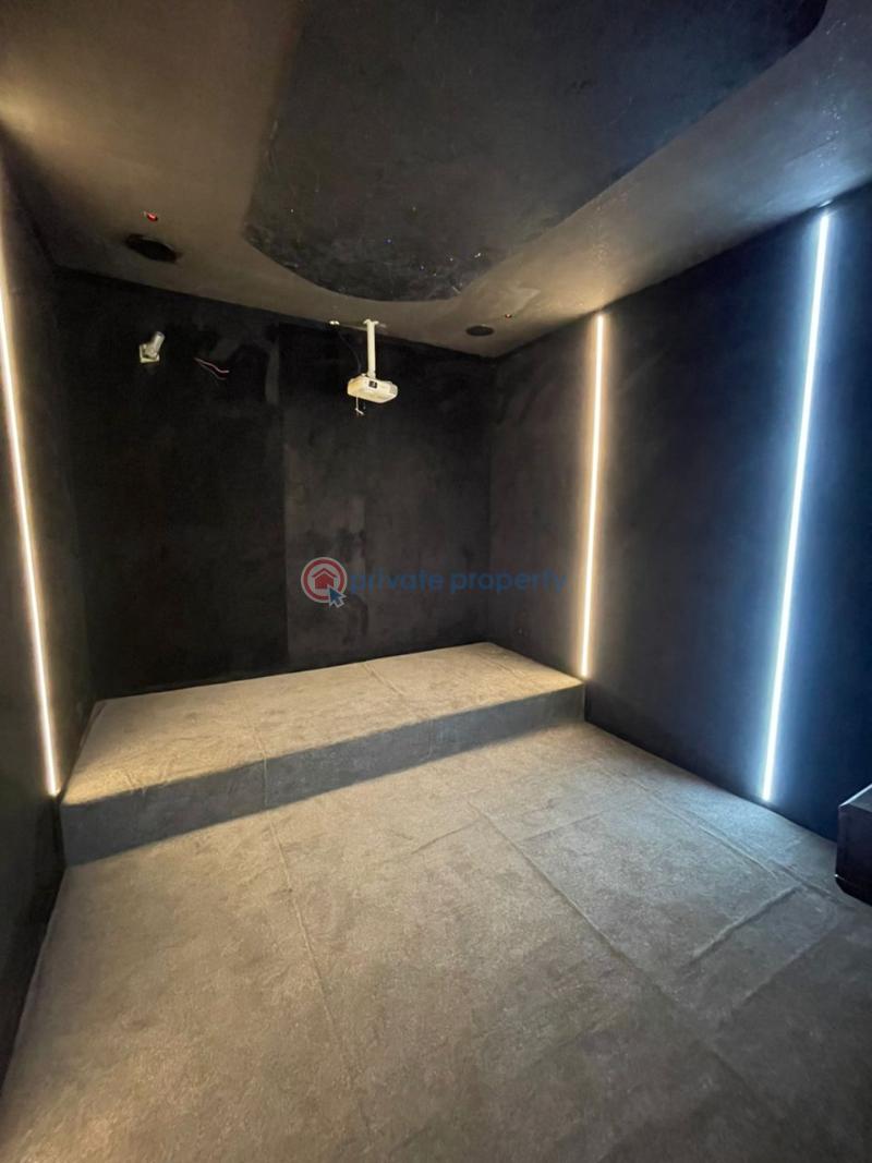 5 bedroom Detached Duplex For Sale Lekki Lagos - 1