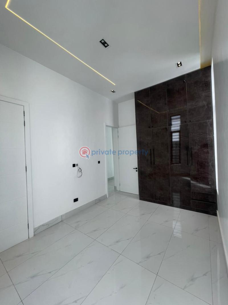 5 bedroom Detached Duplex For Sale Ikota Lekki Lagos - 3