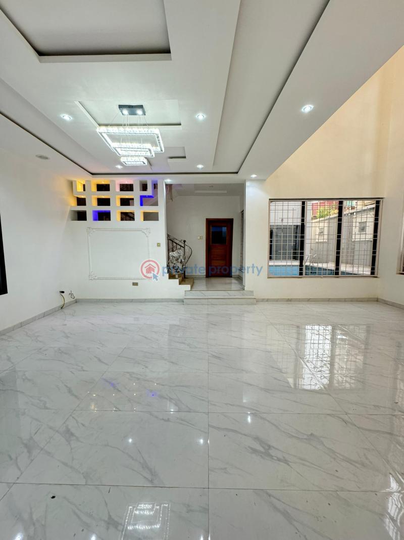 5 bedroom Detached Duplex For Sale Omole Phase 1 Ojodu Lagos - 3