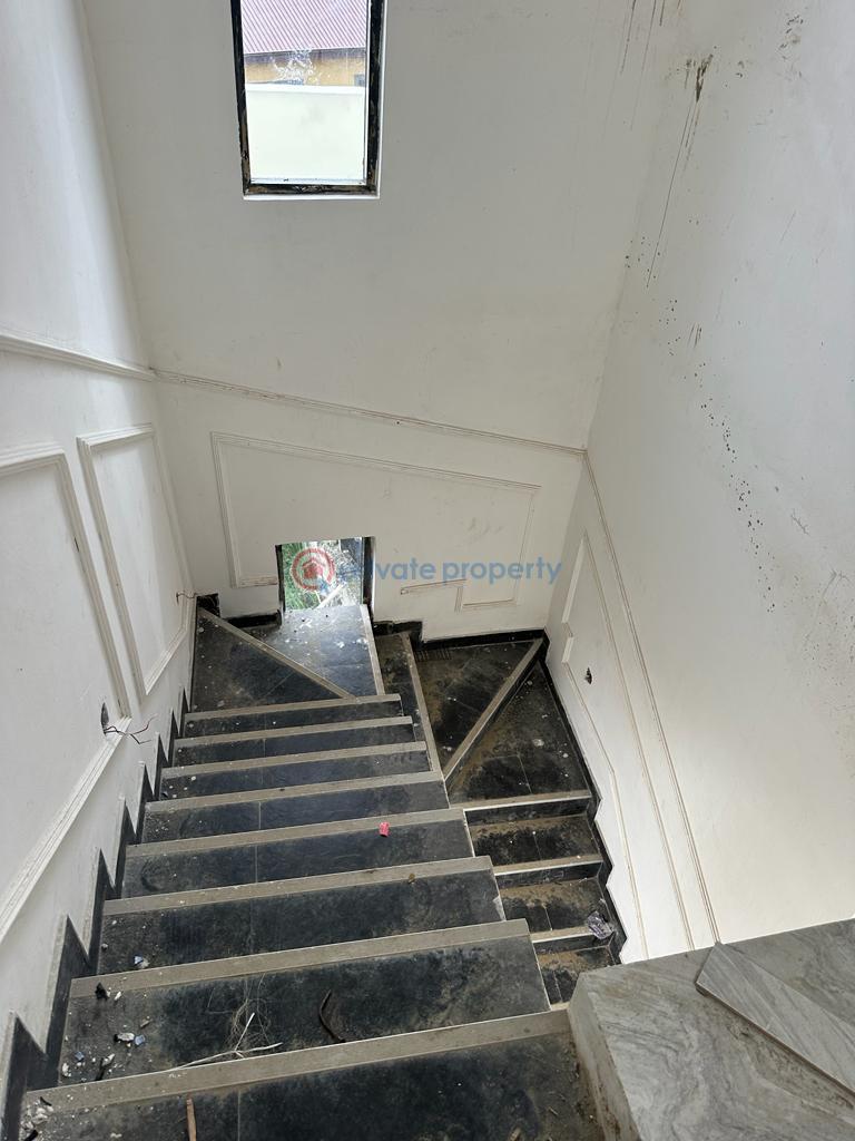 5 bedroom Duplex For Sale Gbagada Lagos - 3