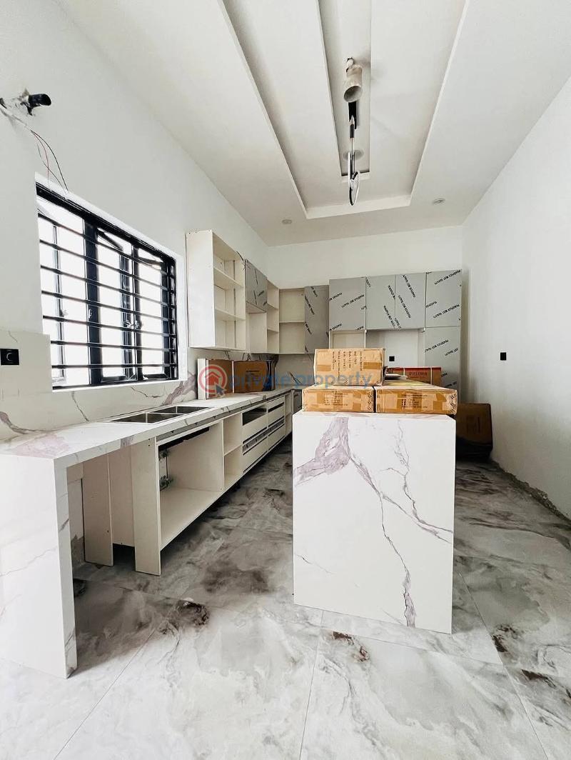 5 bedroom Detached Duplex For Sale Osapa Lekki Lagos - 5