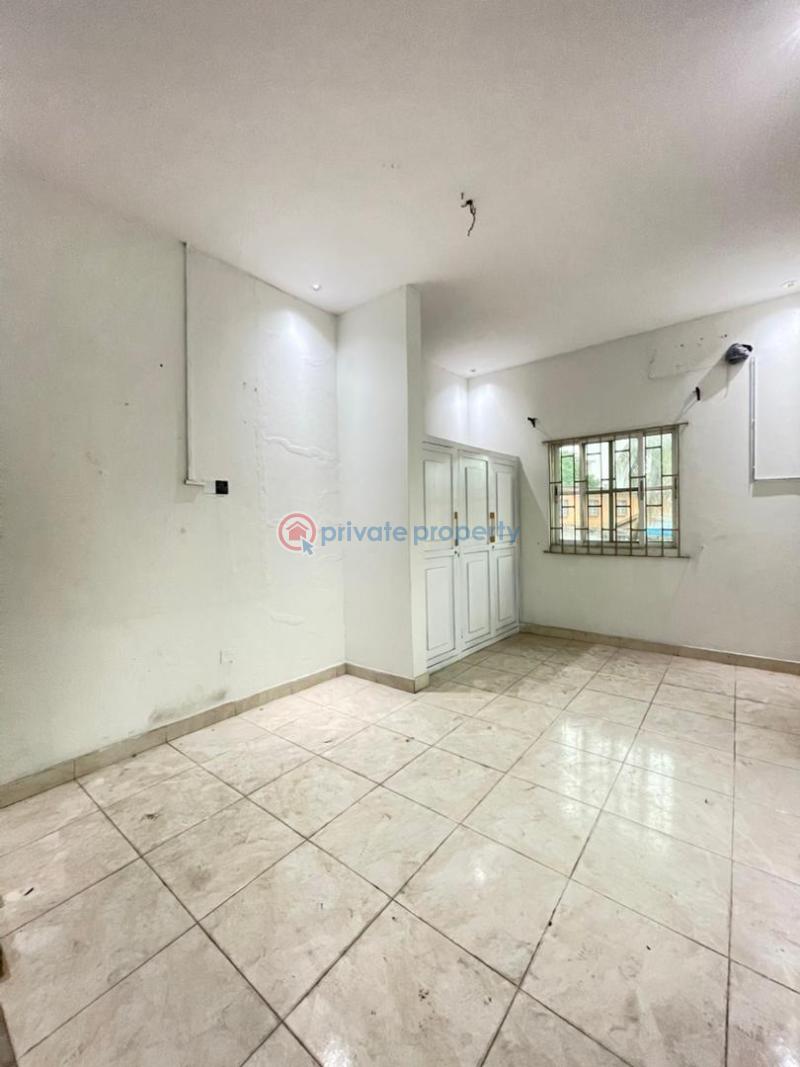 5 bedroom Detached Duplex For Sale Surulere Lagos - 3