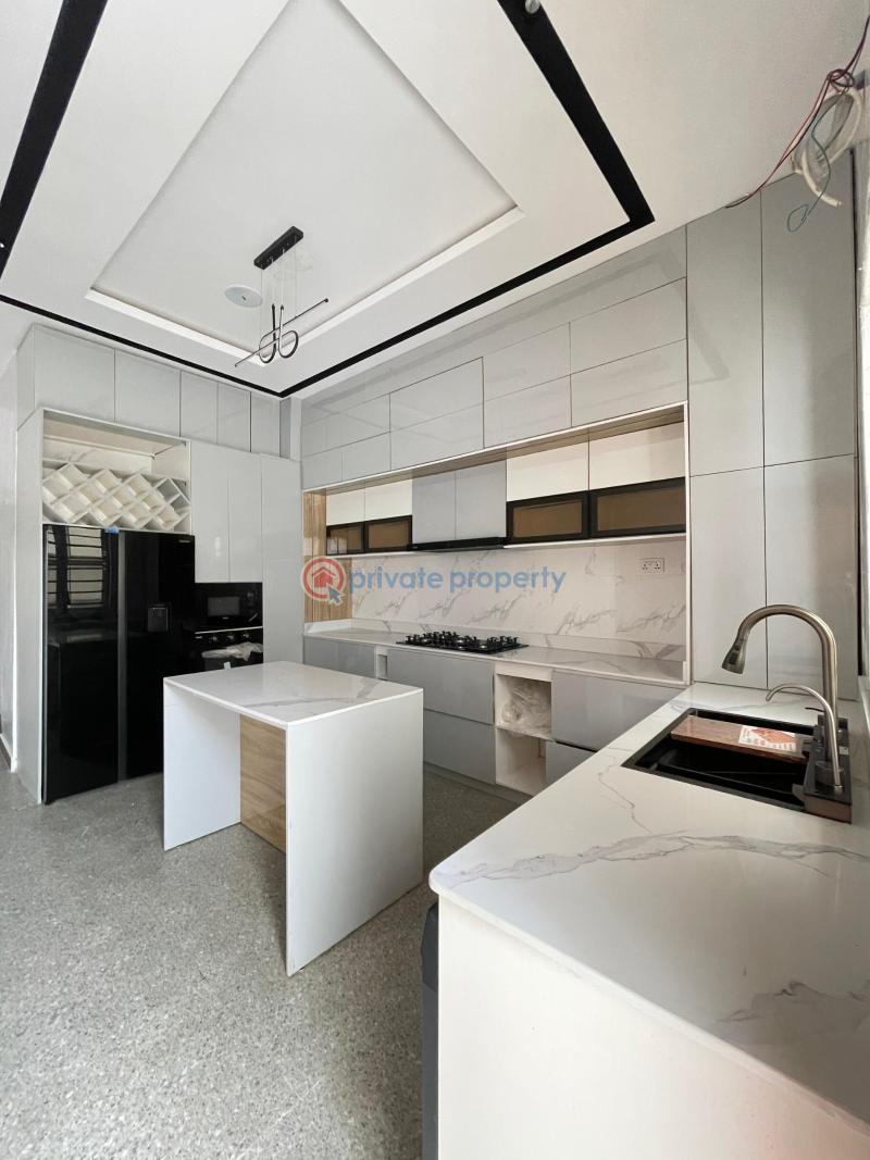 5 bedroom Detached Duplex For Sale Chevron Lekki Lagos - 2