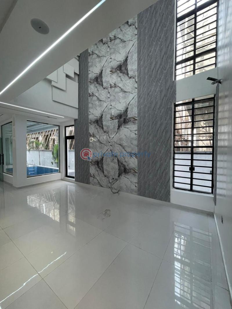 5 bedroom Detached Duplex For Sale Chevron Drive Lekki Lagos - 1