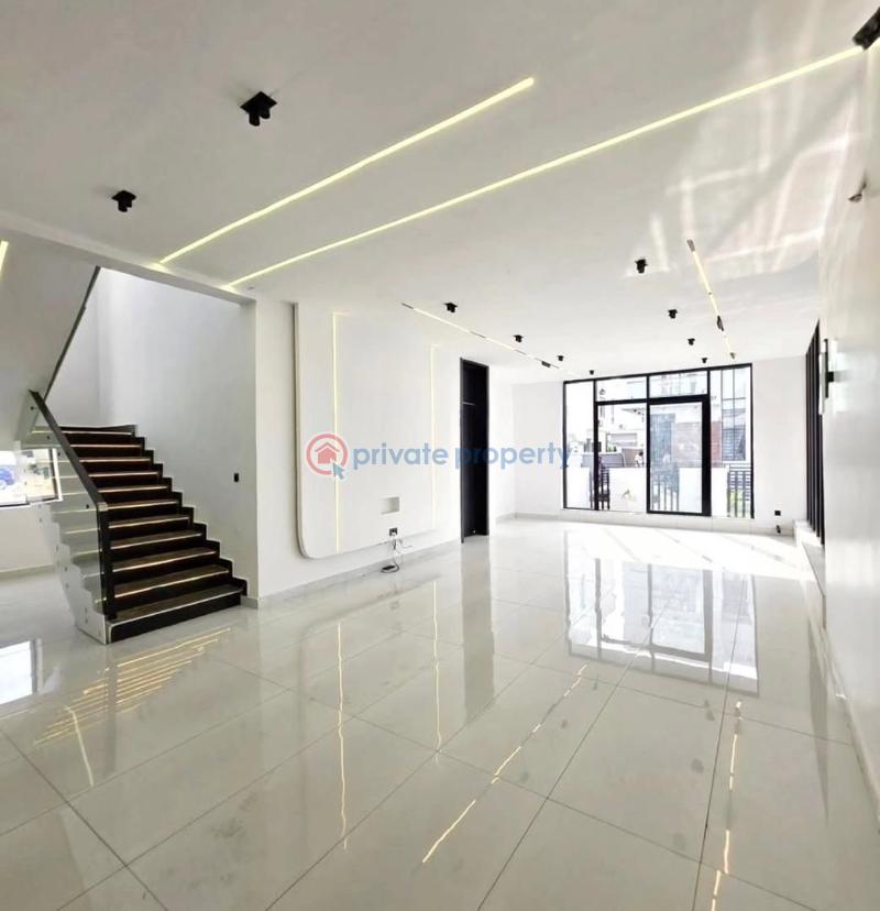 5 bedroom Detached Duplex For Sale Hampton Lake Estate, Chevron Alternative Route, Lekki, Lagos State Chevron Drive Lekki Lagos - 2