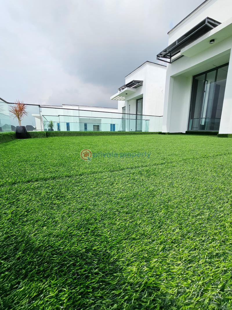 5 bedroom Detached Duplex For Sale Chevron Lekki, Lagos. Lekki Lagos - 5