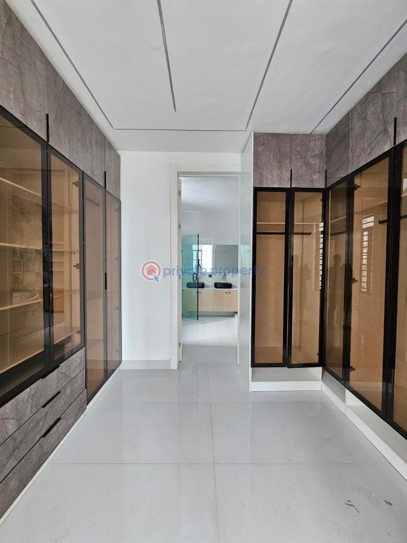 5 bedroom Detached Duplex For Sale Lekki Phase 1 Lagos - 2