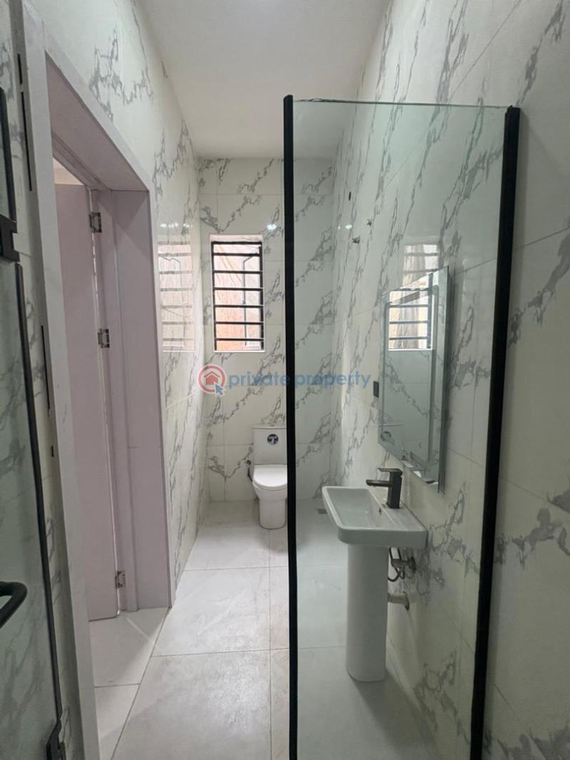 5 bedroom Detached Duplex For Sale Chevron Drive Lekki Lagos - 1