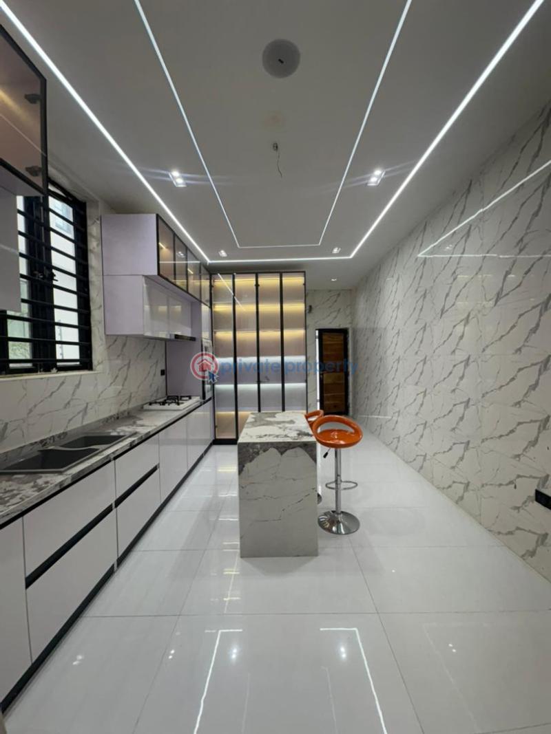 5 bedroom Detached Duplex For Sale Chevron Drive Lekki Lagos - 4