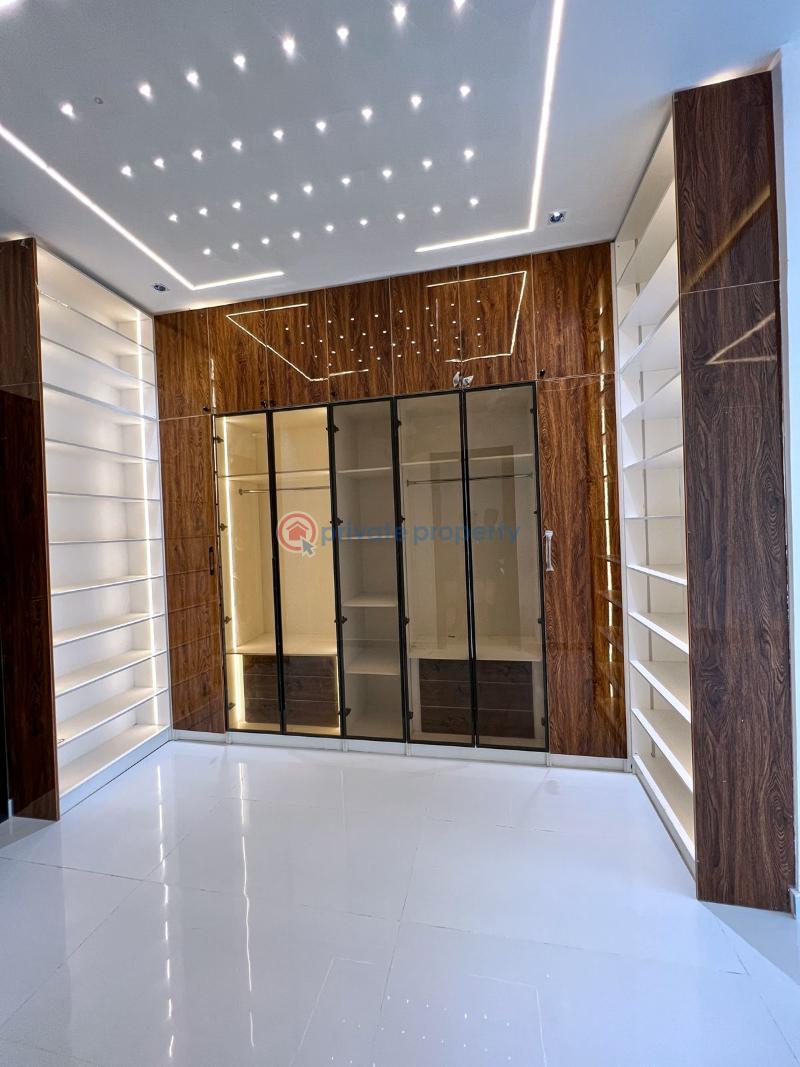 5 bedroom Detached Duplex For Sale Lekki Lagos - 18