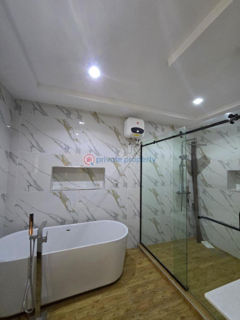 5 bedroom Detached Duplex For Sale Omole Phase 2 Lagos Omole Phase 2 Ojodu Lagos - 4