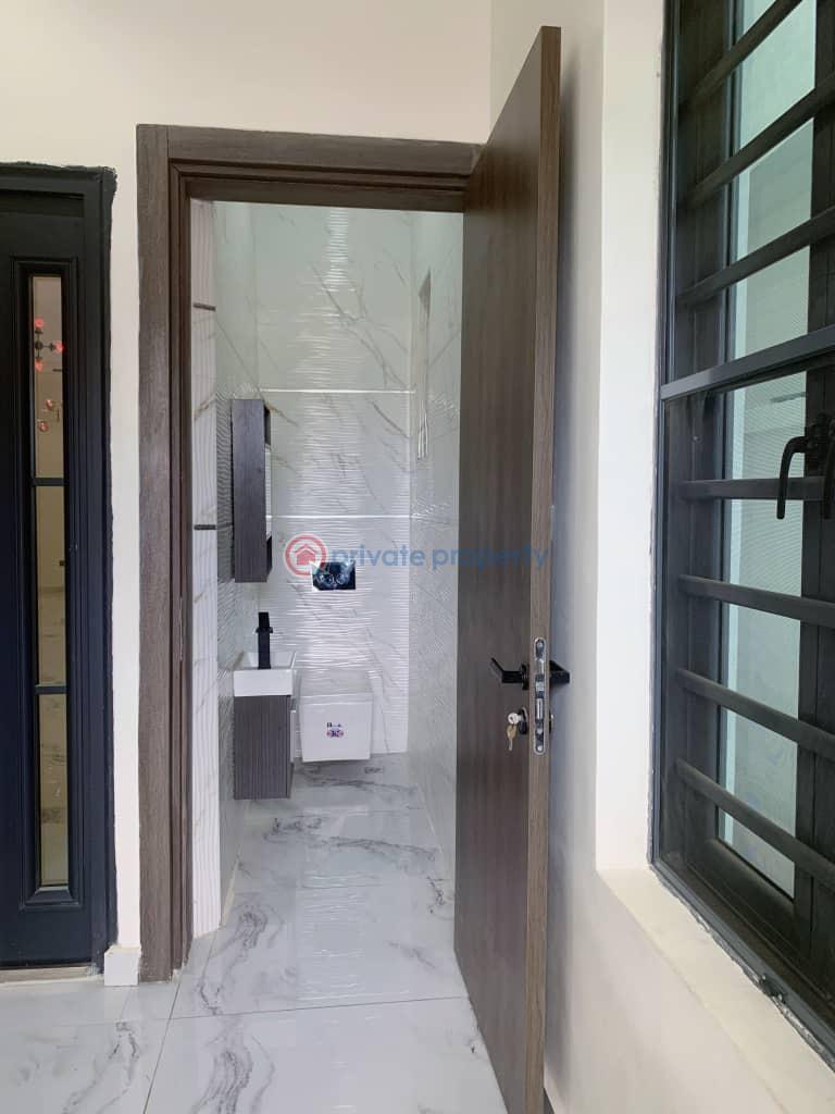 5 bedroom Duplex For Sale Estate Agungi Lekki Lagos - 17