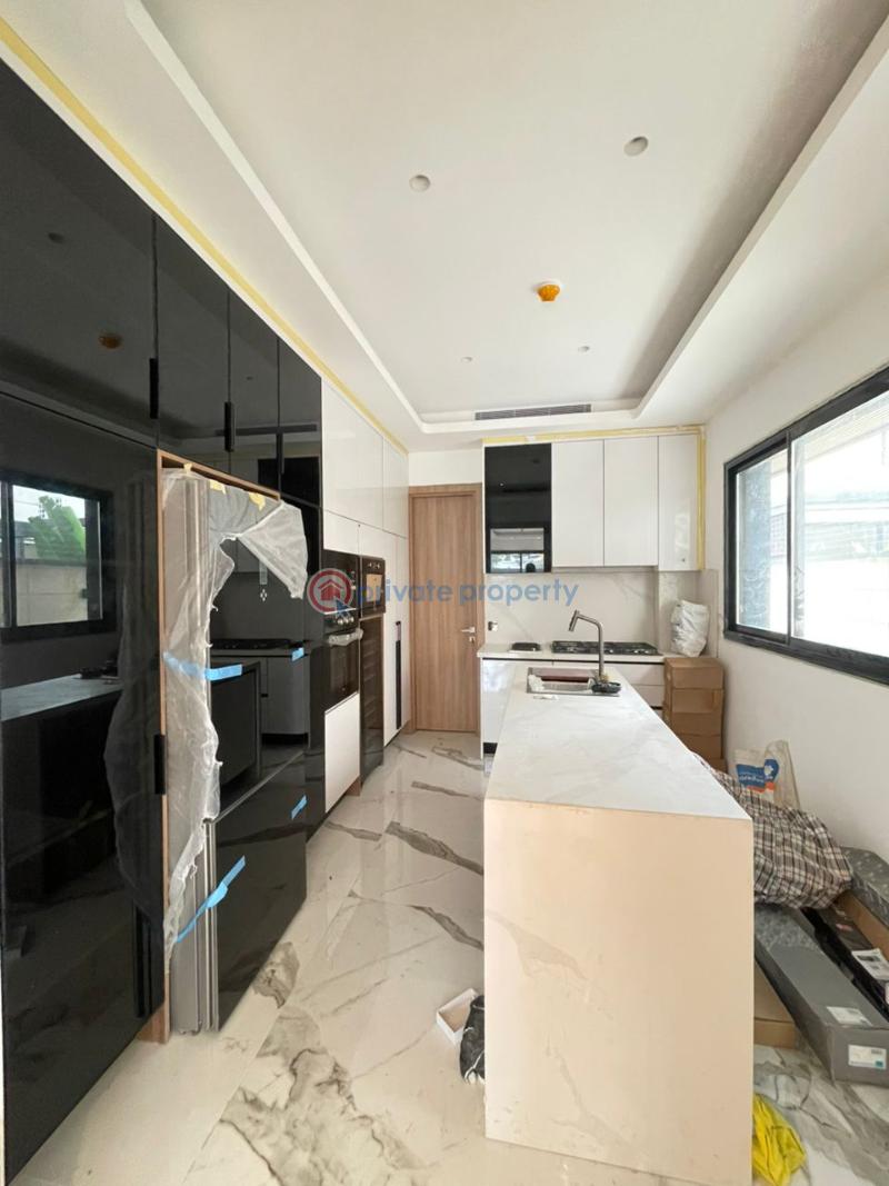 5 bedroom Detached Duplex For Sale Banana Island Ikoyi Lagos - 18